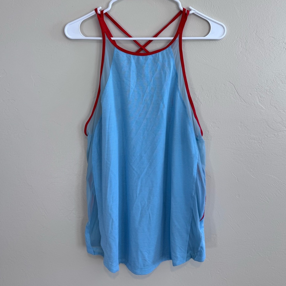 Women’s large Lululemon tank